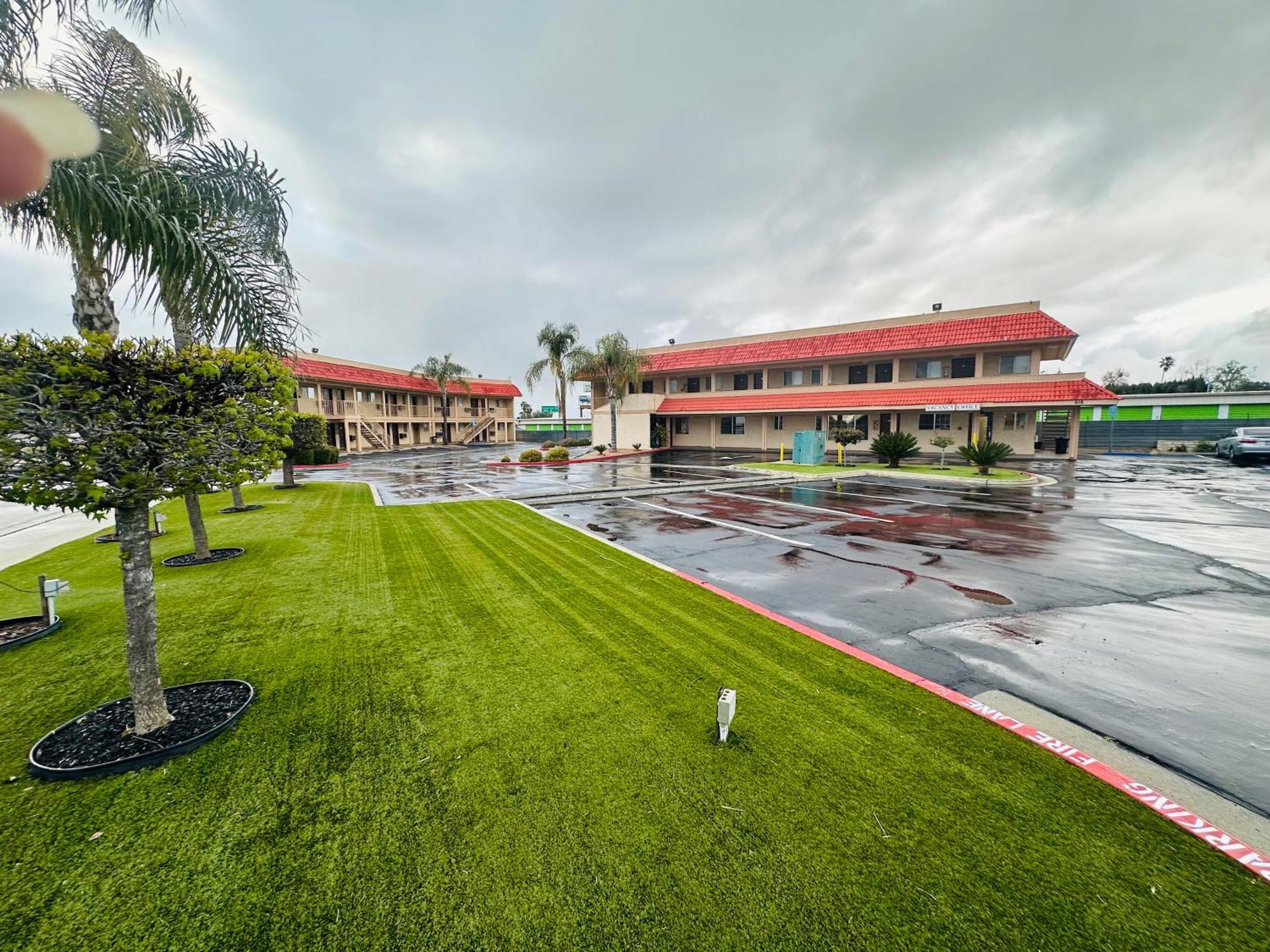 Americas Best Value Inn Calimesa Bagian luar foto